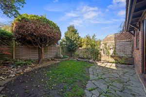 Photo 11- click for photo gallery